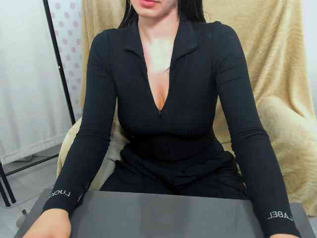 CarliDesire webcam