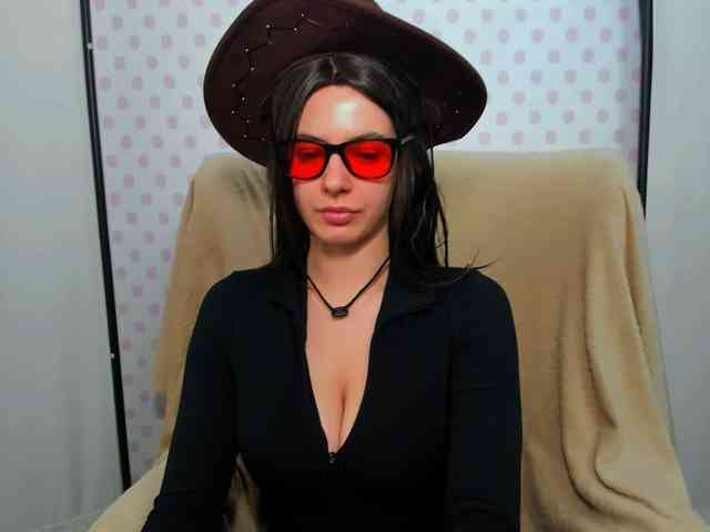 CarliDesire webcam