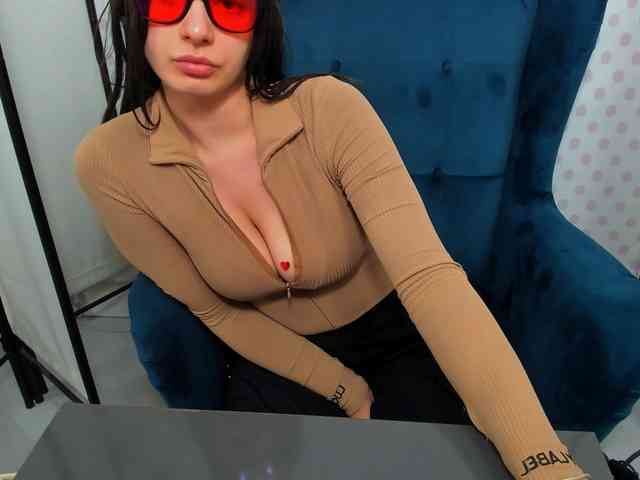 CarliDesire