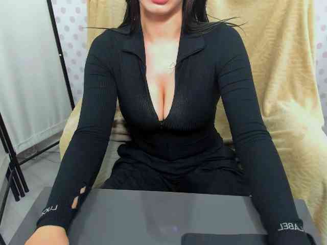 CarliDesire webcam