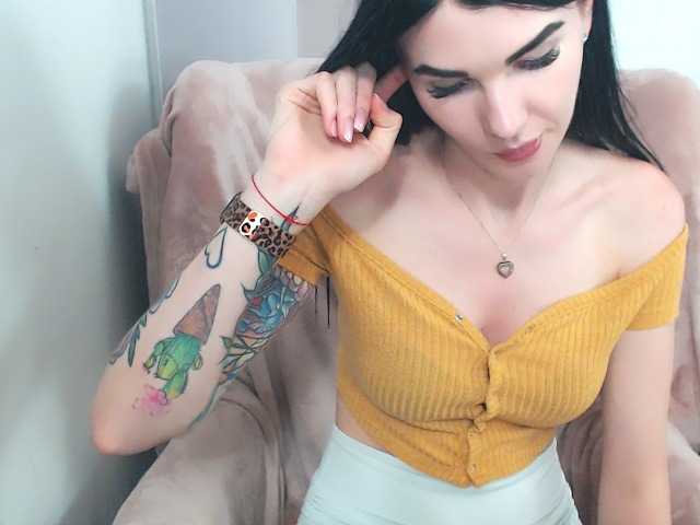 SofiaBrunett live cam on BongaCams