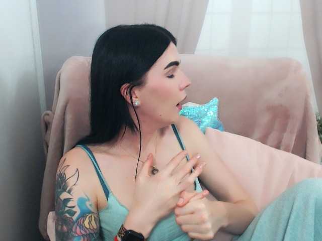 SofiaBrunett live cam on BongaCams