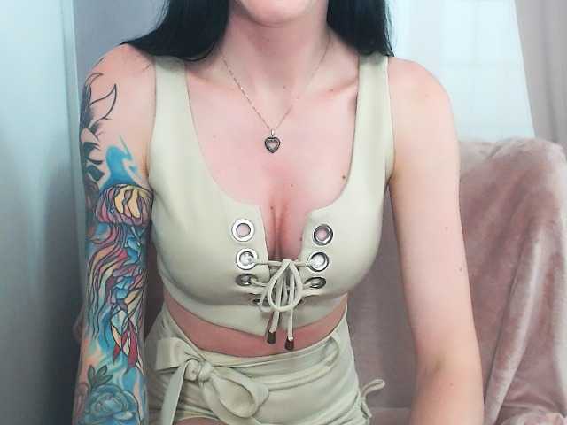 SofiaBrunett live cam on BongaCams