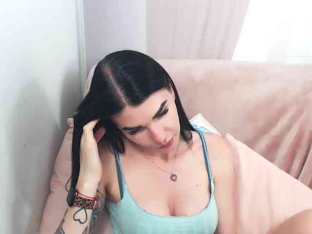 SofiaBrunett webcam
