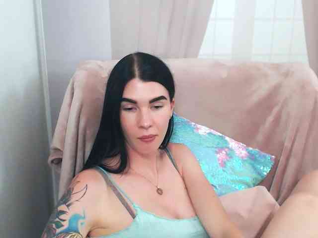 Model: SofiaBrunett