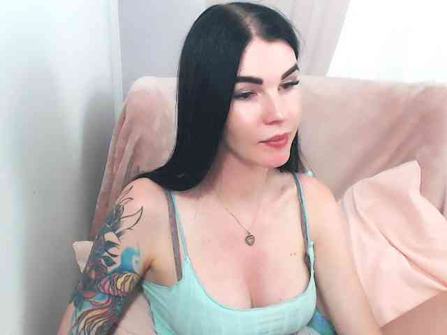 Model: SofiaBrunett