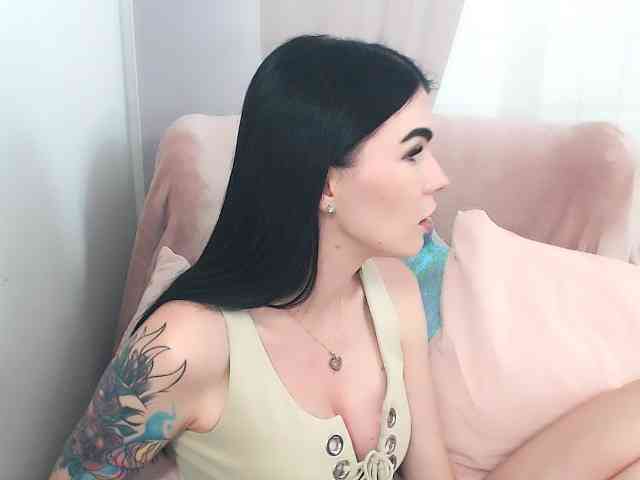 SofiaBrunett webcam
