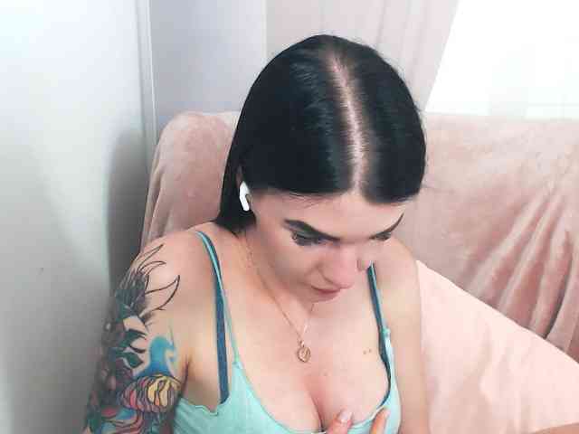 SofiaBrunett webcam