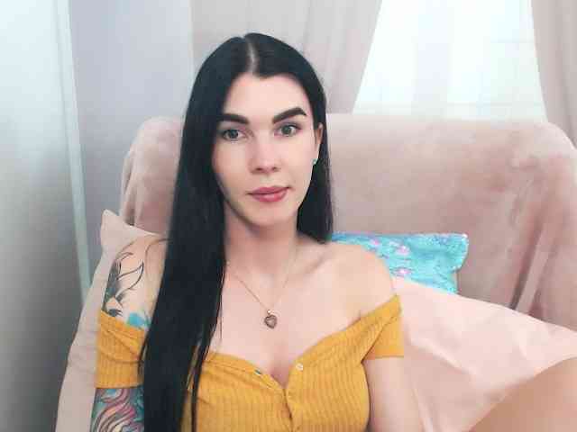 Model: SofiaBrunett