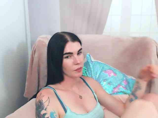 Model: SofiaBrunett