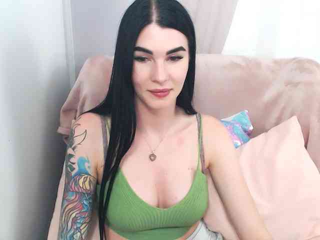 Model: SofiaBrunett