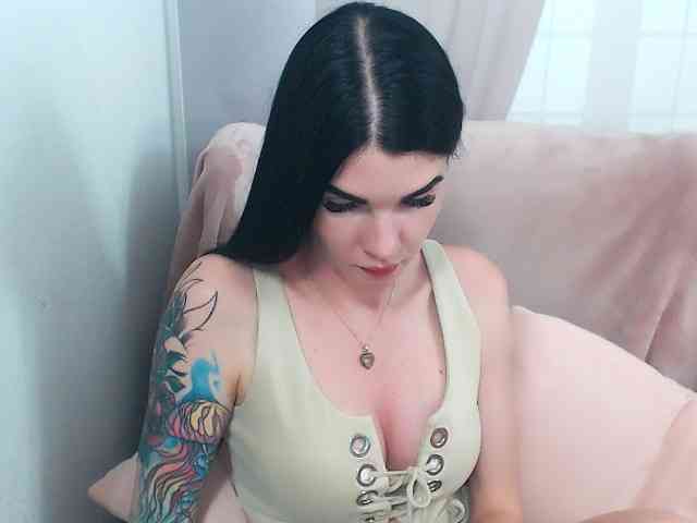 SofiaBrunett webcam