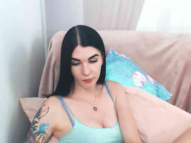 Model: SofiaBrunett