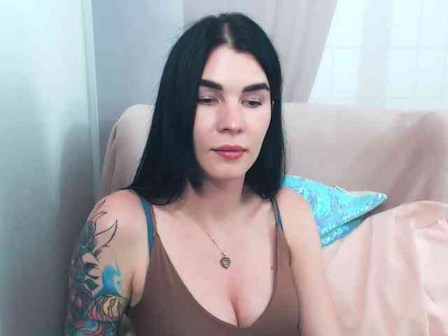 SofiaBrunett - Girl 