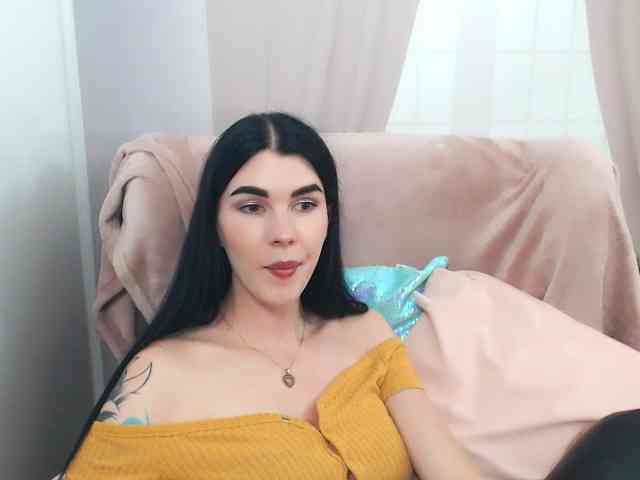 SofiaBrunett - Girl 
