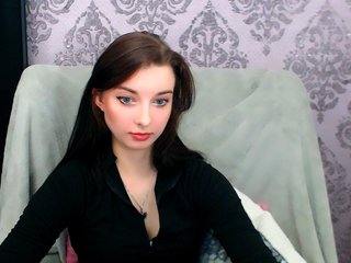 VirginLuna Porn Show