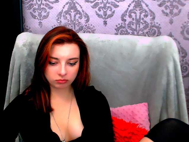 VirginLuna live cam on BongaCams