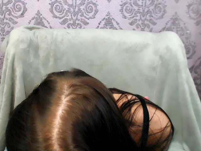 VirginLuna live cam on BongaCams