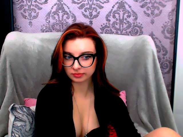 VirginLuna webcam