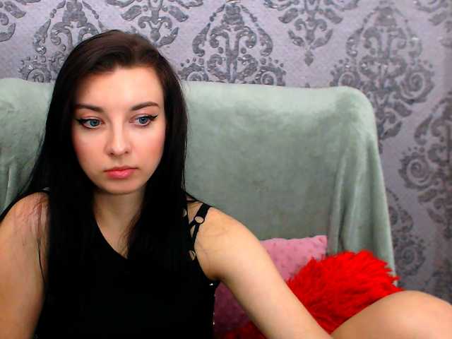 VirginLuna live cam on BongaCams