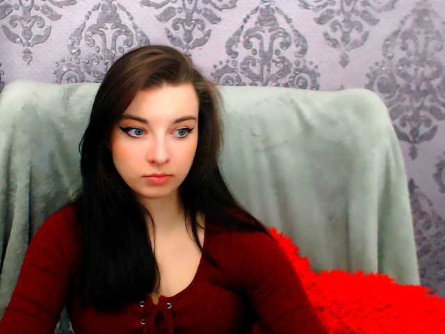 VirginLuna live cam on BongaCams