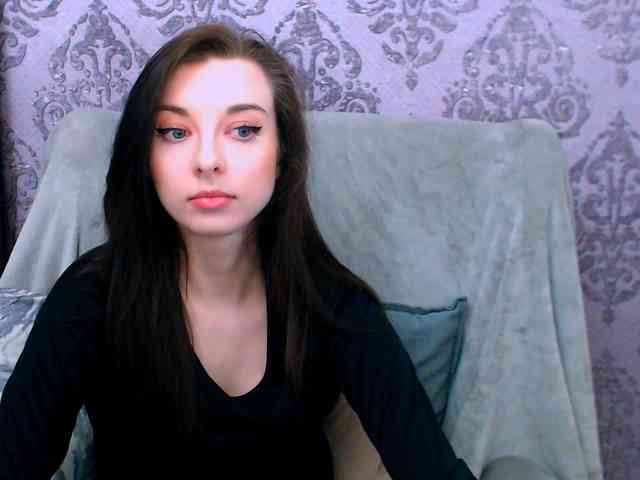 VirginLuna webcam
