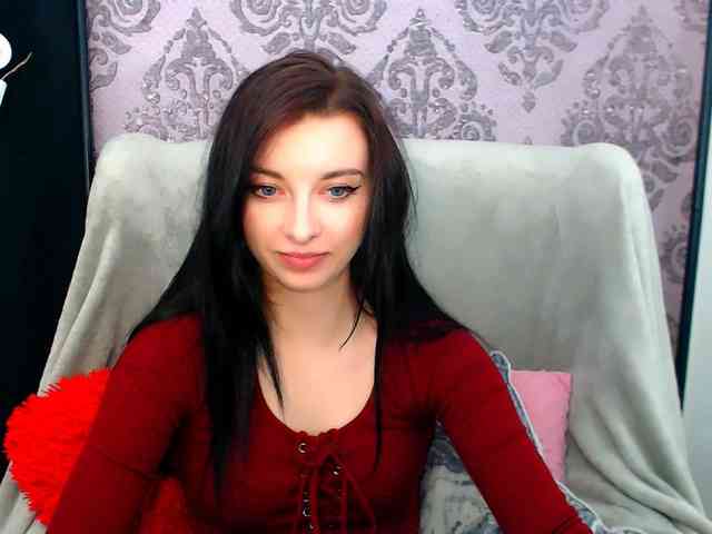 VirginLuna webcam