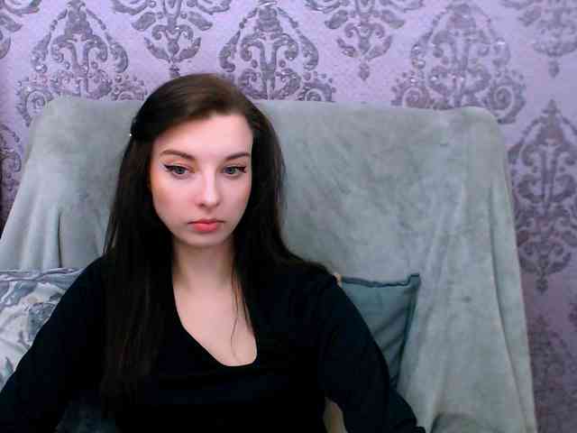 VirginLuna webcam