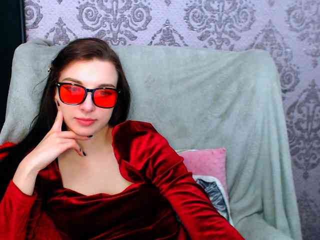 VirginLuna webcam