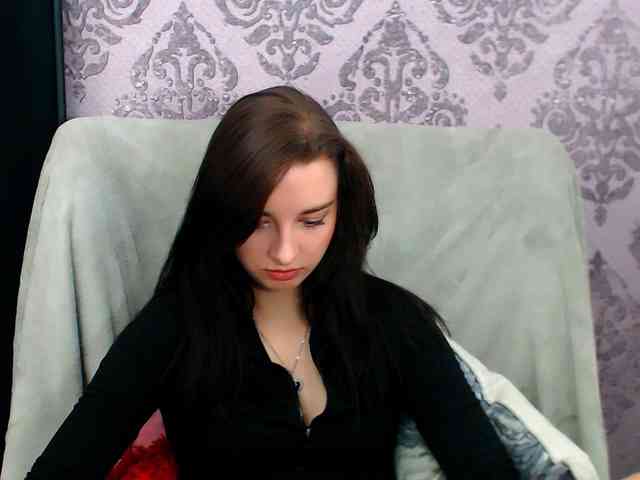 VirginLuna webcam