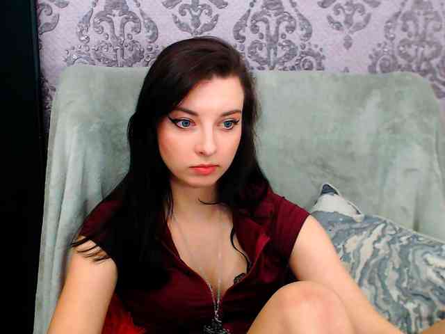 VirginLuna webcam