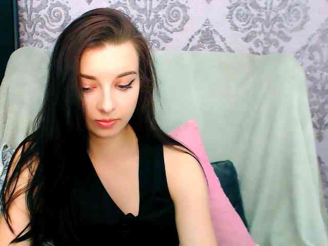 VirginLuna webcam