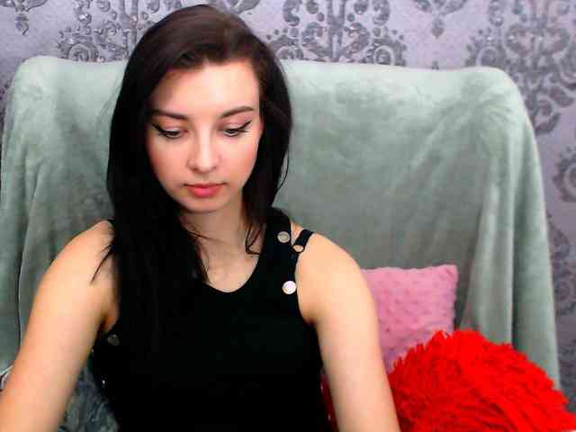 VirginLuna webcam
