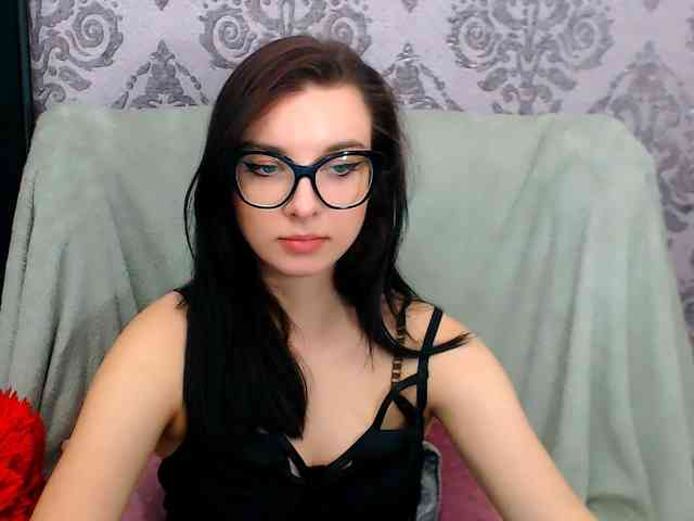 VirginLuna webcam