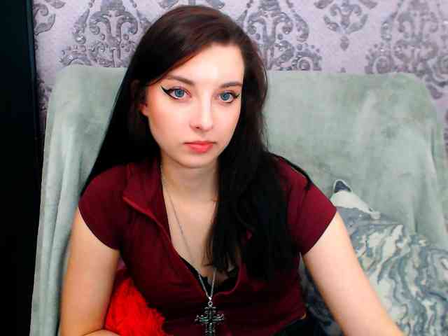 Model: VirginLuna