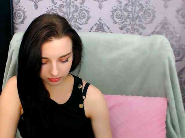 VirginLuna webcam