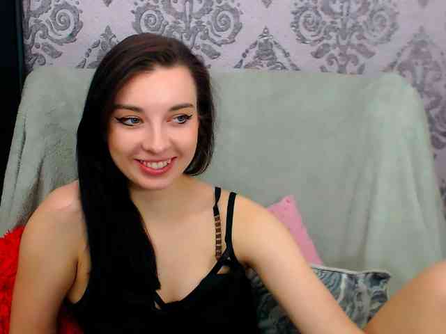 VirginLuna webcam