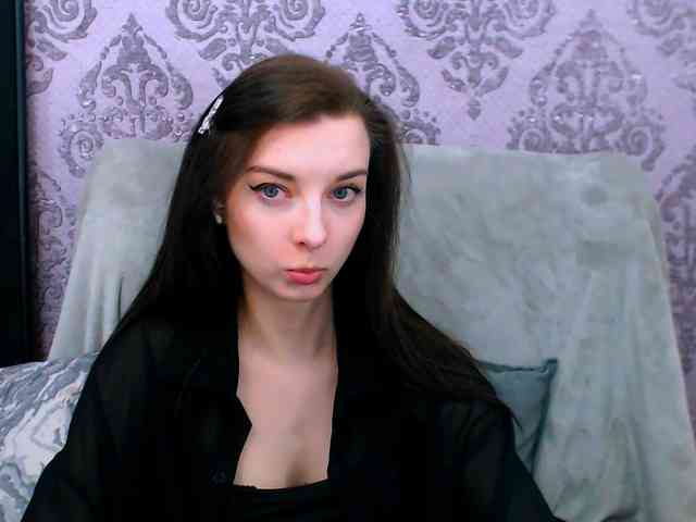 VirginLuna webcam