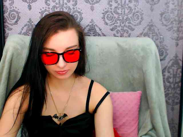 VirginLuna webcam