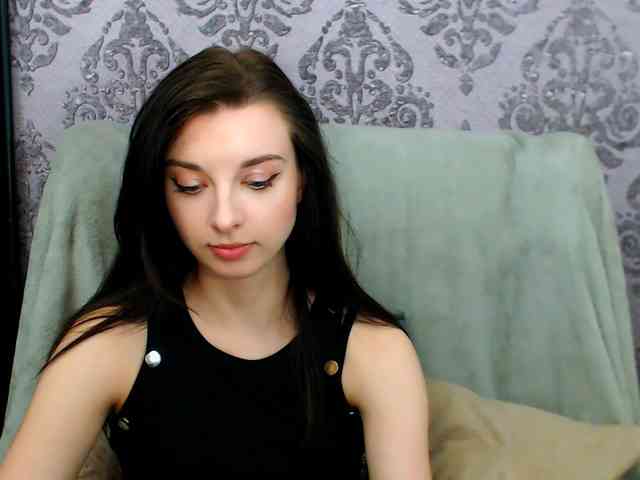 VirginLuna webcam