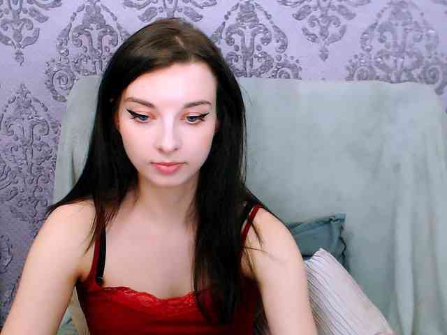 VirginLuna webcam