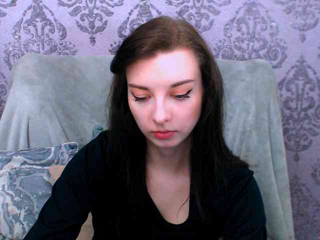 VirginLuna webcam