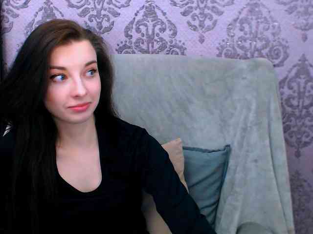 VirginLuna webcam