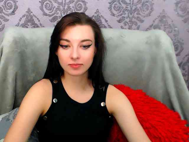 VirginLuna webcam