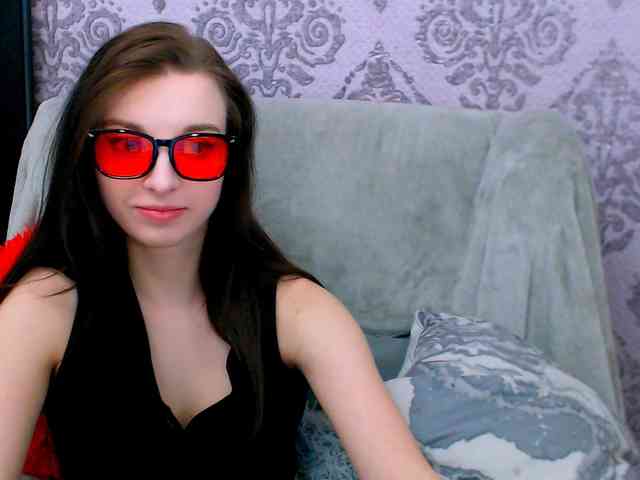 VirginLuna webcam