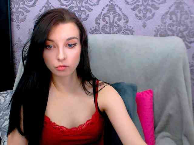 VirginLuna webcam