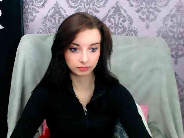VirginLuna webcam