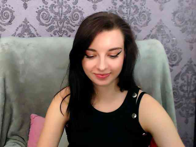 VirginLuna webcam