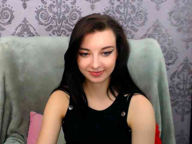 VirginLuna webcam