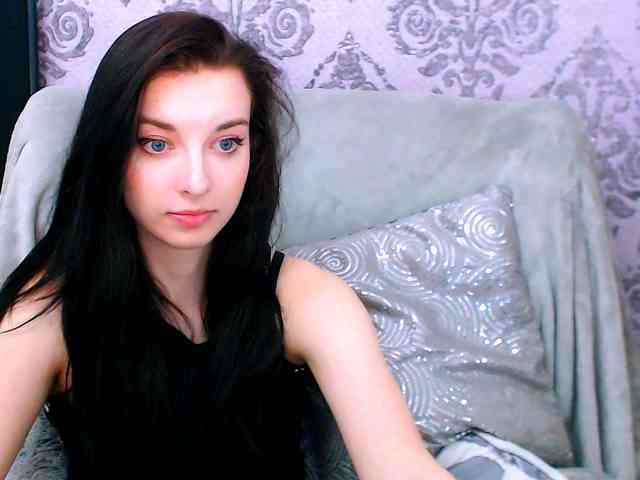 VirginLuna webcam